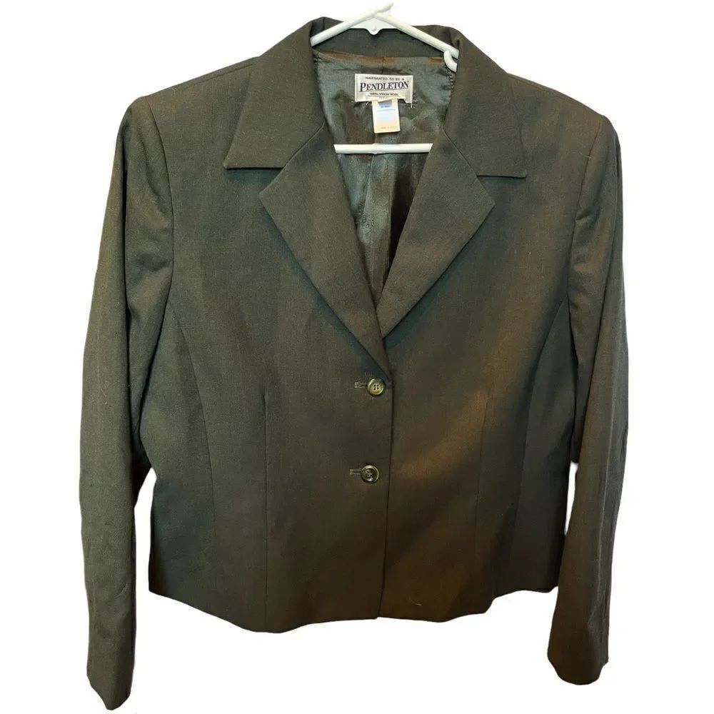 Pendleton Petite Skirt and Jacket set dark green Size 16 Wool padded shoulders
